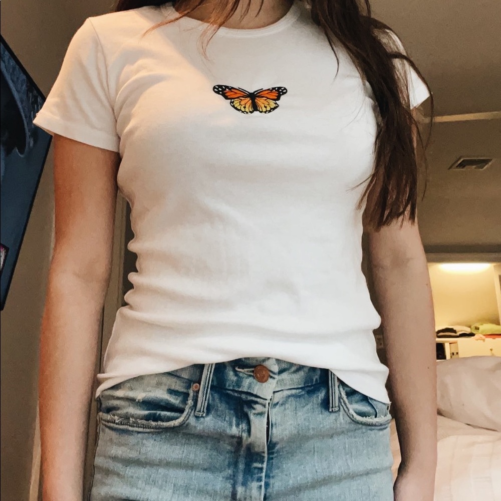 Brandy Melville butterfly short sleeve tee